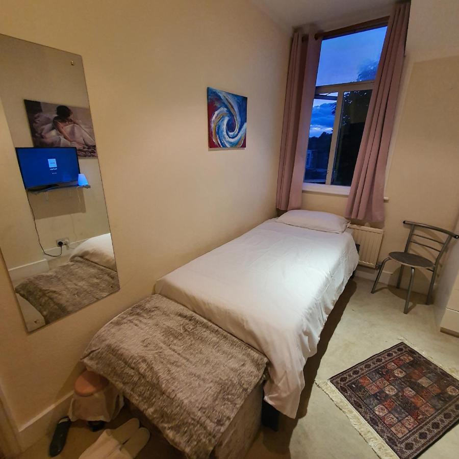 Monalisa Single Room Near Edgware Station Dış mekan fotoğraf