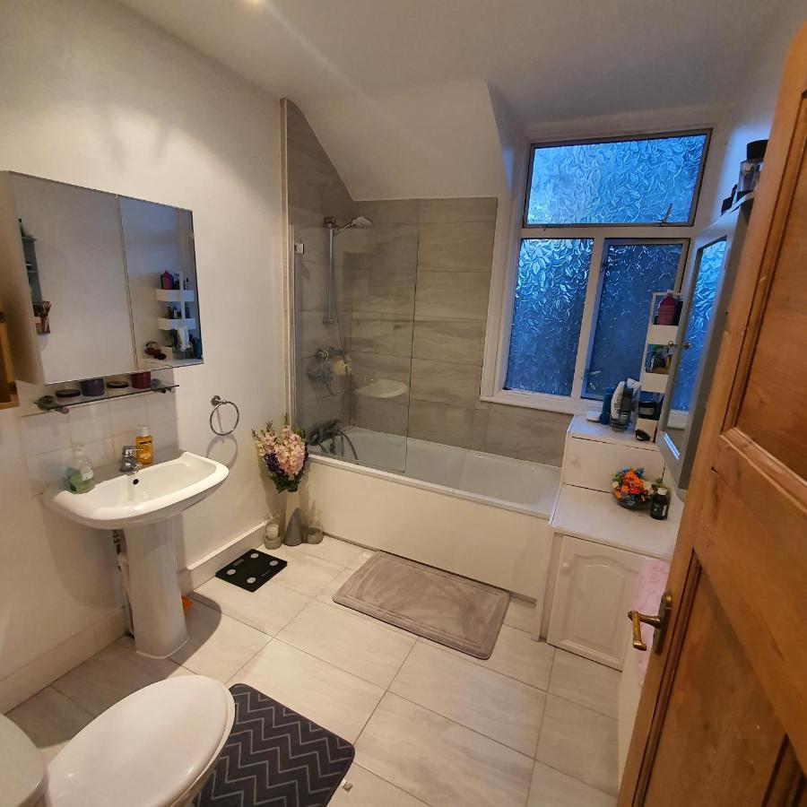 Monalisa Single Room Near Edgware Station Dış mekan fotoğraf