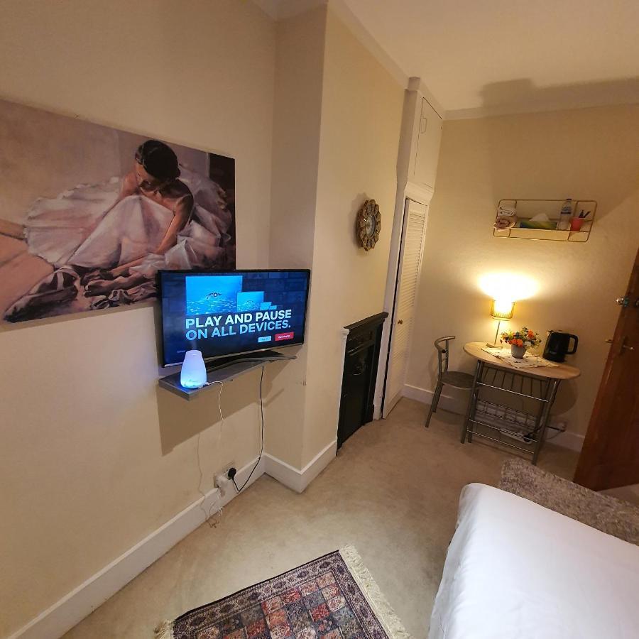 Monalisa Single Room Near Edgware Station Dış mekan fotoğraf